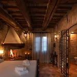לינה וארוחת בוקר Casaforte La Bastide פררה