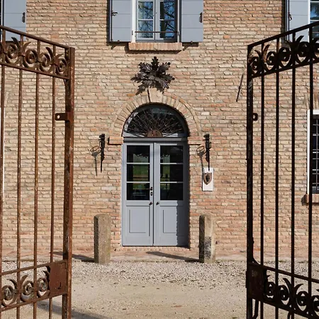 ベッド・アンド・ブレックファスト Casaforte La Bastide 4*