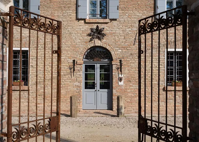 Bed & Breakfast Casaforte La Bastide 4*